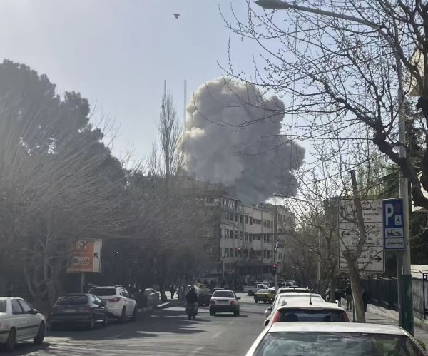 记者连线伊朗华人酒店经营者：酒店停业，合伙人向亚美尼亚转移