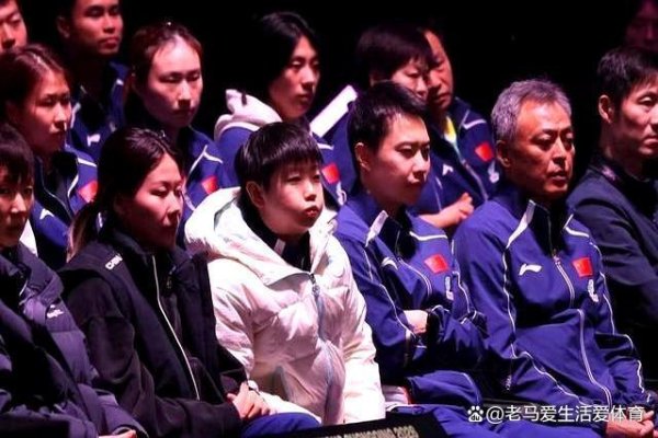 世前三齐聚！莎莎曼昱幸同决赛现场热聊 姐妹情深温暖全场
