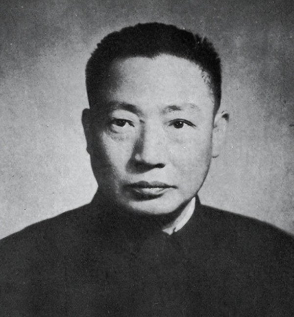 毛人凤之子回大陆, 席间一人走他跟前: 你爸爸是杀我爸爸的刽子手